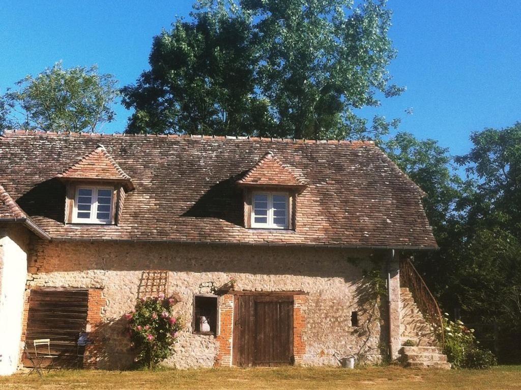 Maison d'Hôtes la Bihorée Saint-Germain-de-Livet Exterior foto